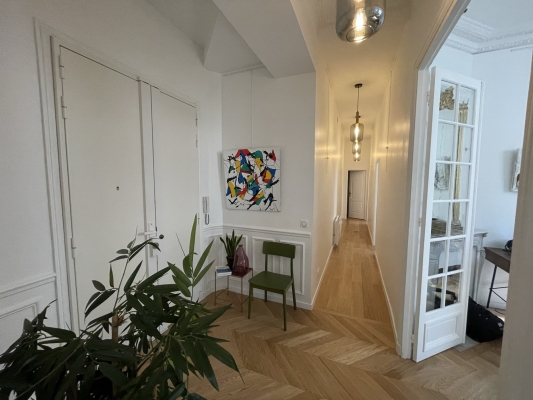 3. Entrée bureau.JPEG